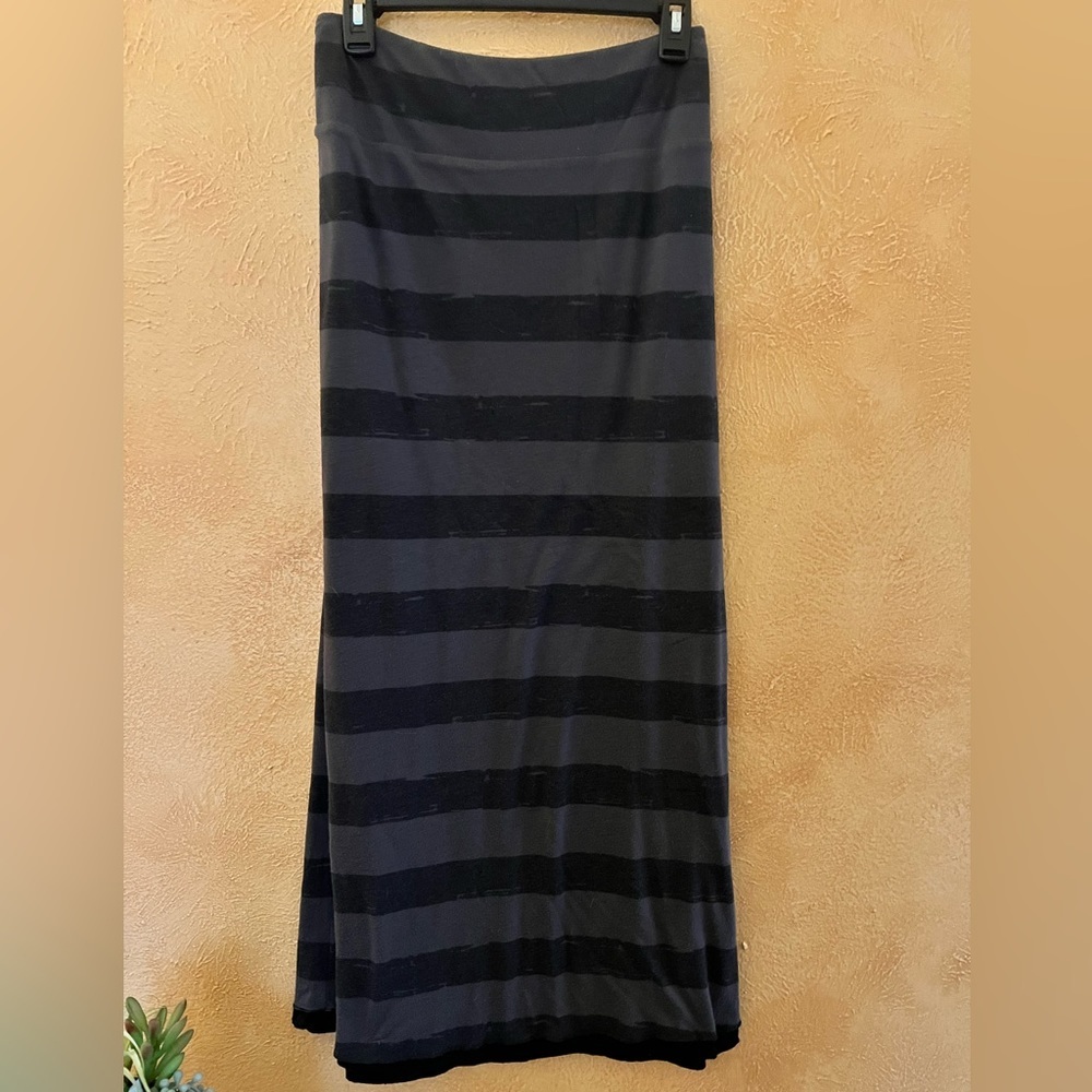 Fun double layered Maxi skirt- Xl